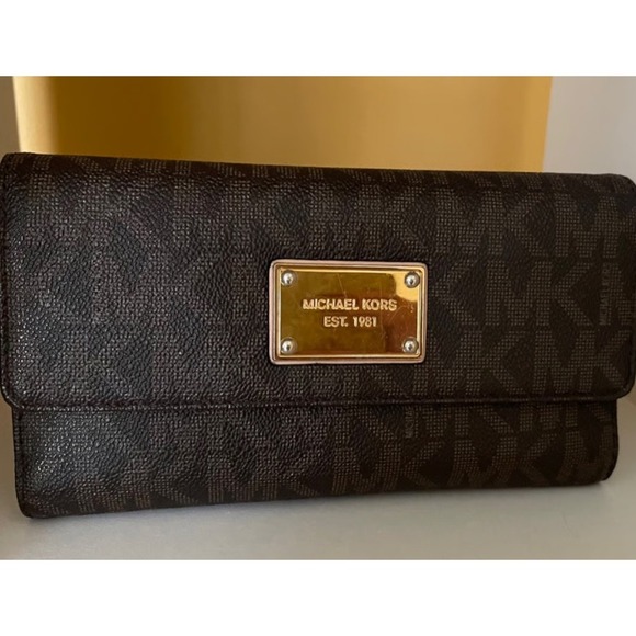 Michael Kors MK Signature Brown Coated Twill Flap Continental Wallet - Picture 9 of 9